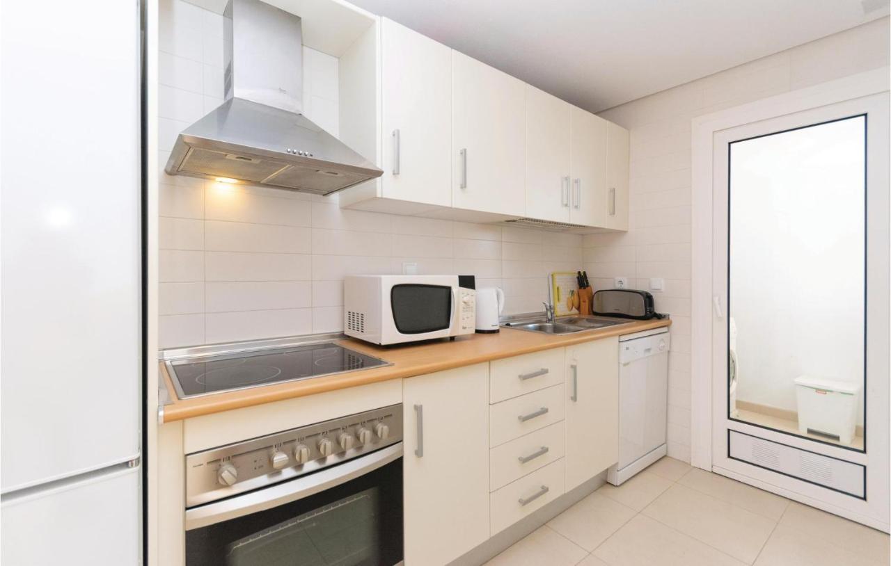 2 Bedroom Amazing Apartment In Roldan Los Tomases Екстериор снимка